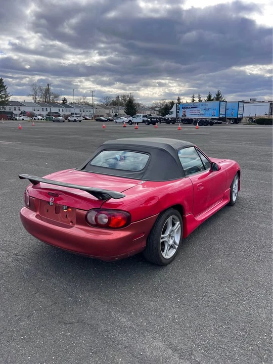 2005 Mazda NB MX-5 Miata - Image 6 of 19