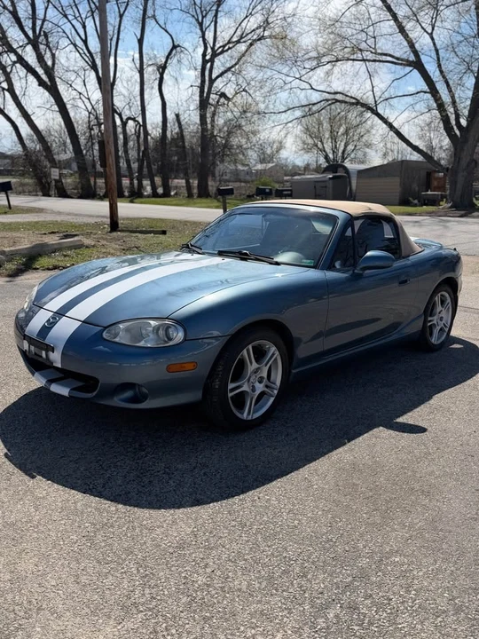 2005 Mazda NB MX-5 Miata - Image 2 of 12