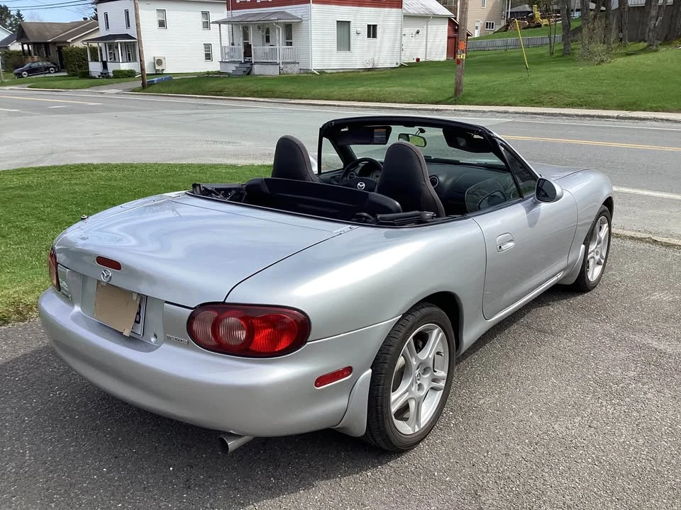 2005 Mazda NB MX-5 Miata - Image 8 of 12