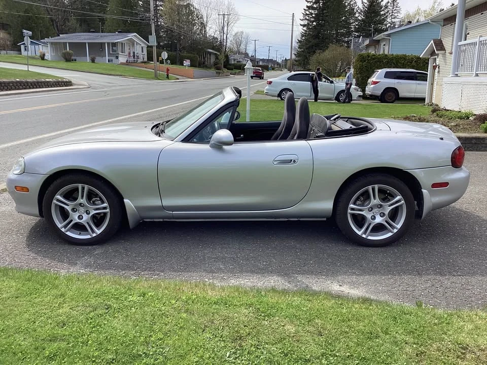 2005 Mazda NB MX-5 Miata - Image 10 of 12
