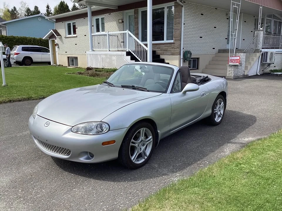2005 Mazda NB MX-5 Miata - Image 11 of 12