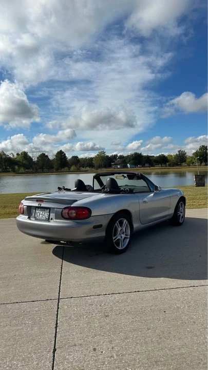 2005 Mazda NB MX-5 Miata - Image 5 of 9