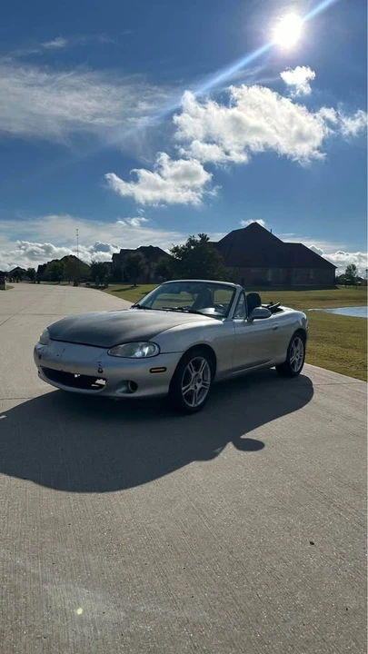 2005 Mazda NB MX-5 Miata - Image 4 of 9