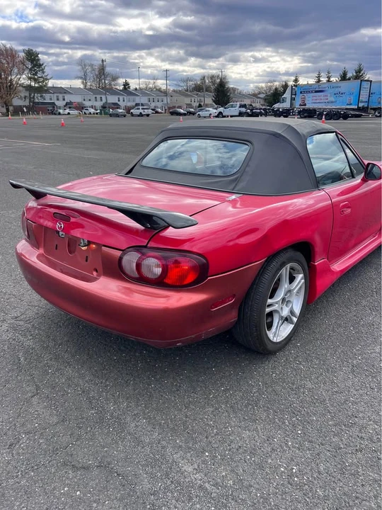 2005 Mazda NB MX-5 Miata - Image 8 of 18
