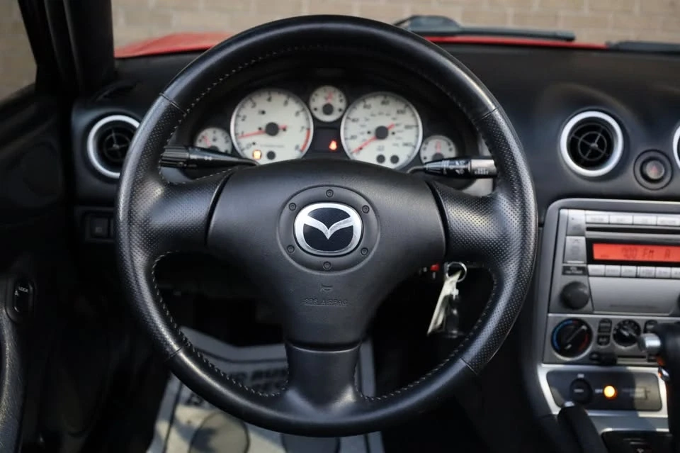2005 Mazda NB MX-5 Miata - Image 14 of 19