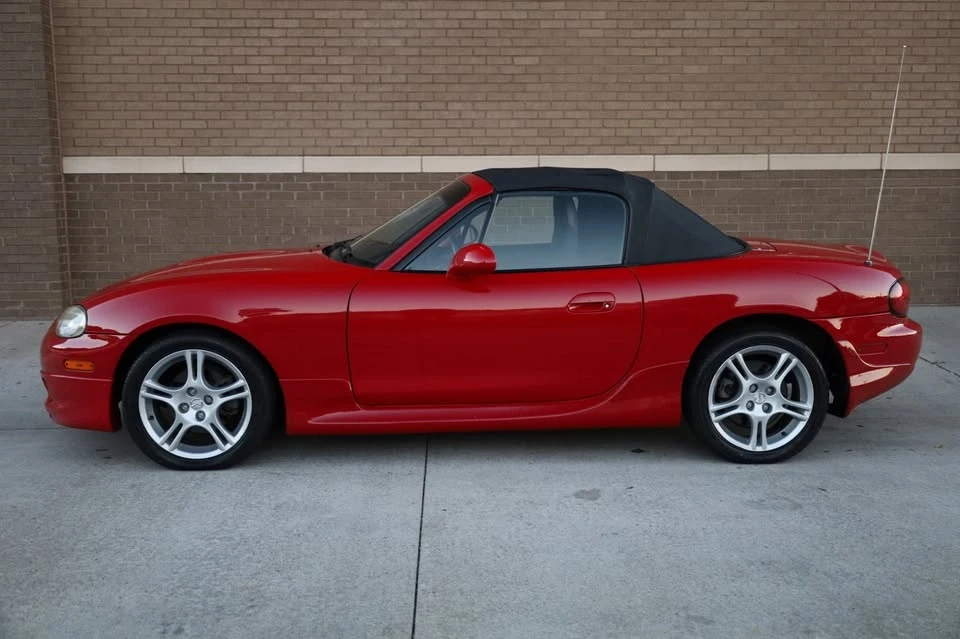 2005 Mazda NB MX-5 Miata - Image 3 of 19