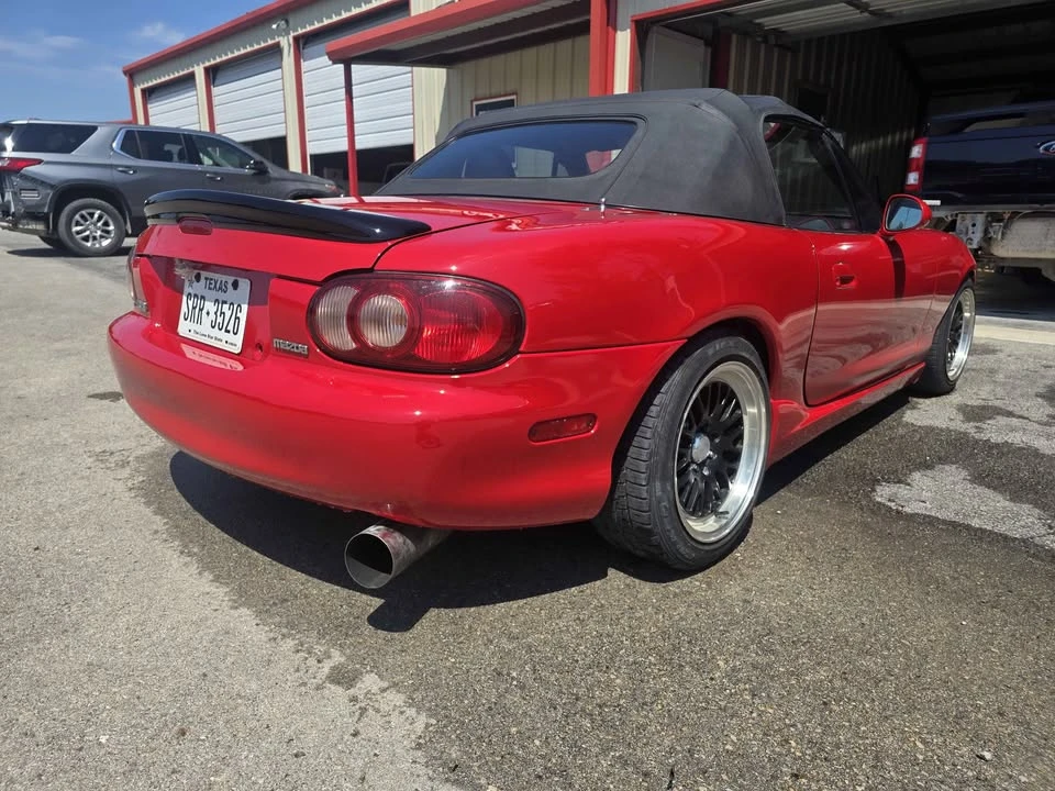 2005 Mazda NB MX-5 Miata - Image 4 of 8
