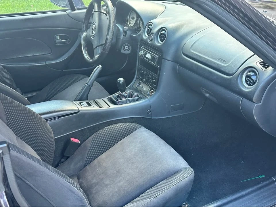 2005 Mazda NB MX-5 Miata - Image 4 of 8