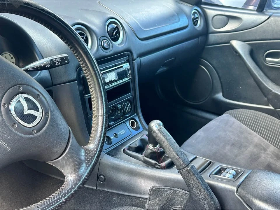 2005 Mazda NB MX-5 Miata - Image 5 of 8
