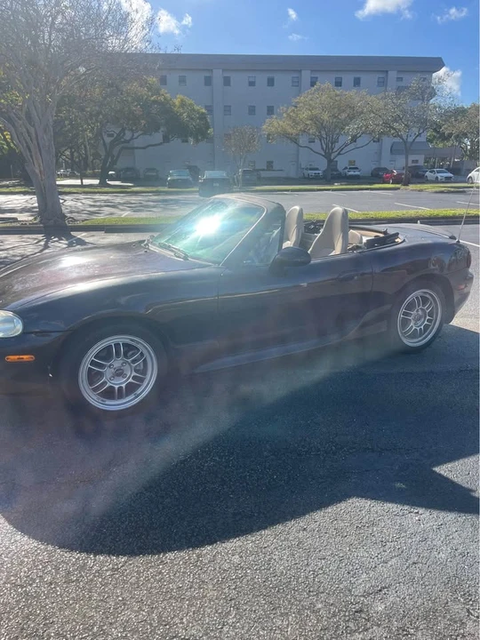 2005 Mazda NB MX-5 Miata - Image 5 of 10