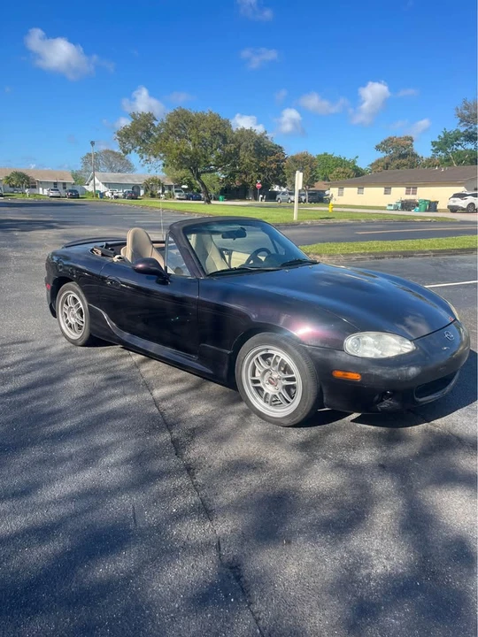 2005 Mazda NB MX-5 Miata - Image 2 of 10