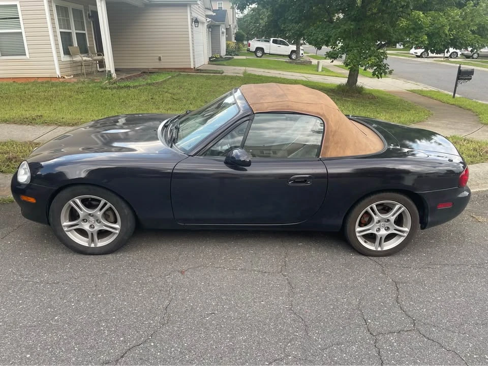 2005 Mazda NB MX-5 Miata - Image 4 of 11
