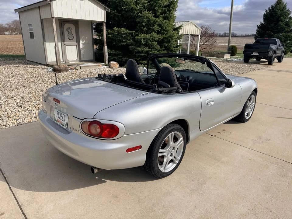 2005 Mazda NB MX-5 Miata - Image 5 of 20
