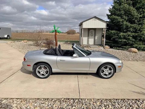 2005 Mazda MX-5 Miata Convertible