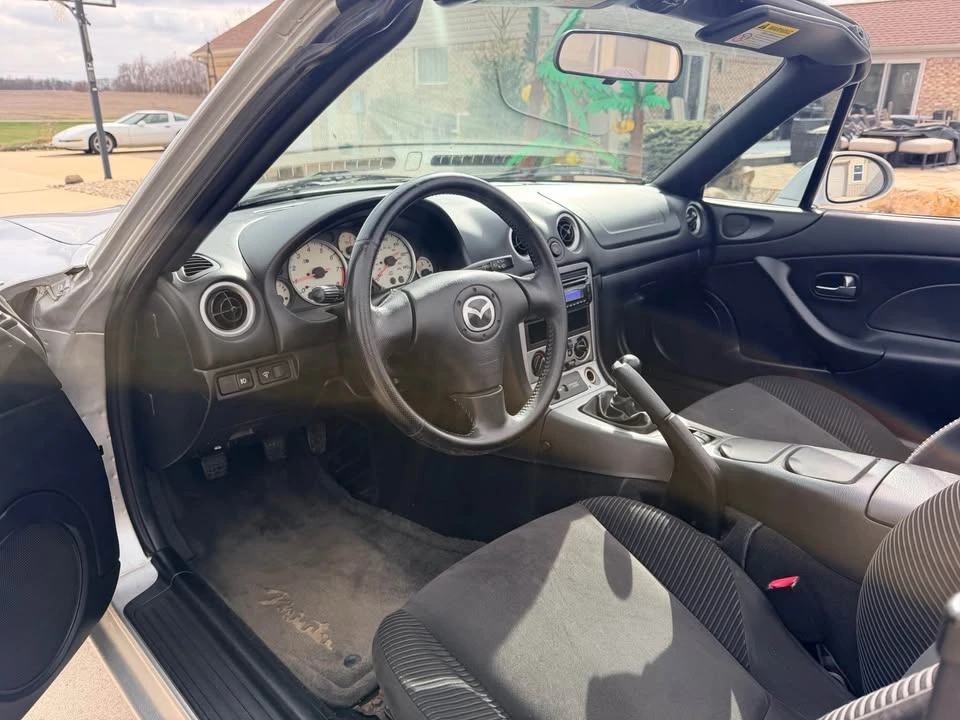 2005 Mazda NB MX-5 Miata - Image 10 of 20