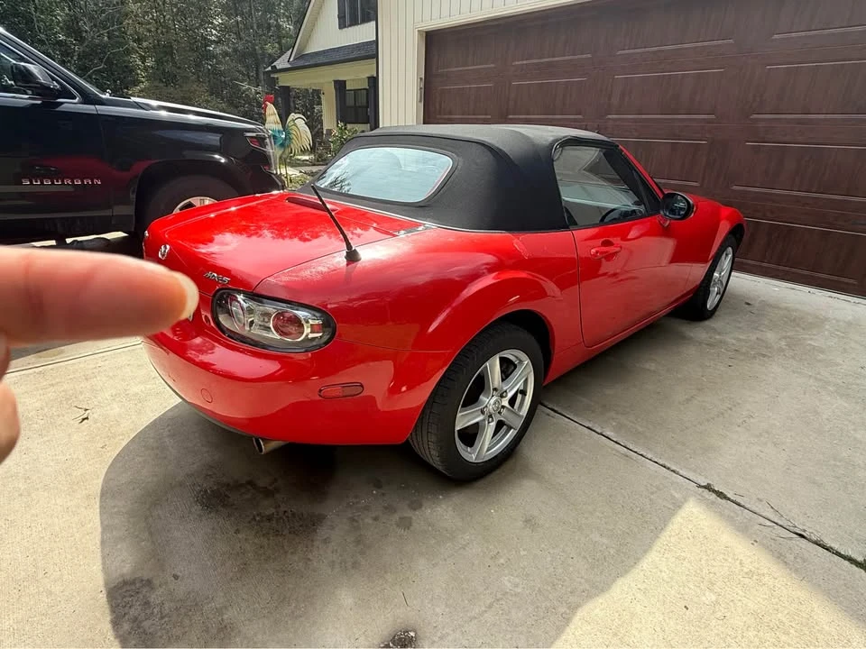 2005 Mazda NC MX-5 Miata - Image 4 of 8