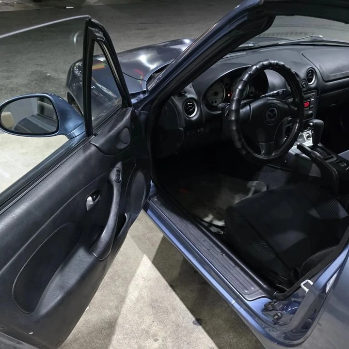 2005 Mazda NB MX-5 Miata - Image 4 of 9