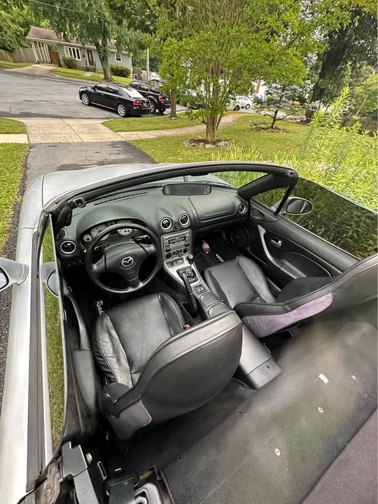 2005 Mazda NB MX-5 Miata - Image 4 of 8