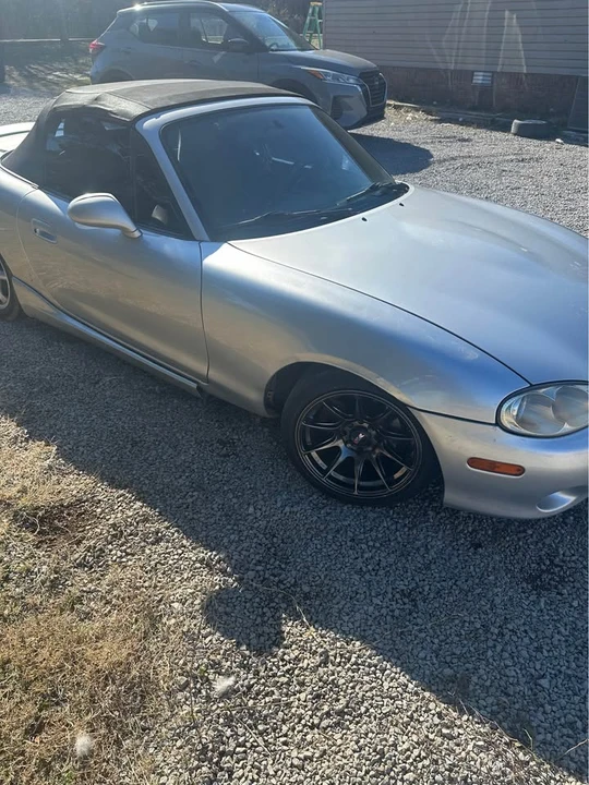2005 Mazda NB MX-5 Miata - Image 4 of 9
