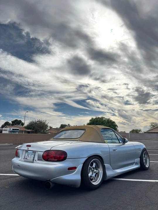 2005 Mazda NB MX-5 Miata - Image 6 of 17