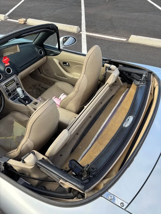 2005 Mazda NB MX-5 Miata - Image 13 of 17