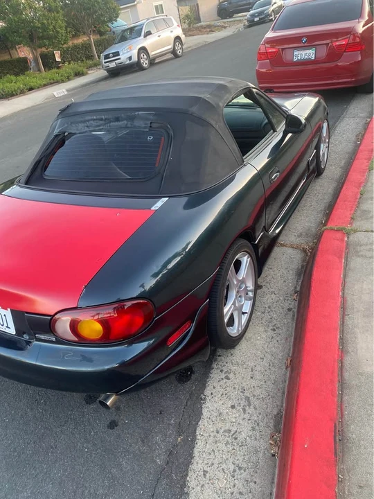 2005 Mazda NB MX-5 Miata - Image 4 of 13