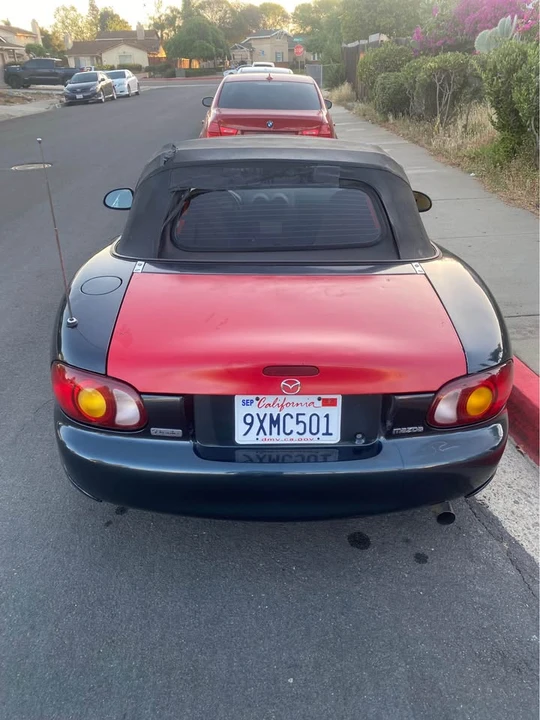 2005 Mazda NB MX-5 Miata - Image 5 of 13
