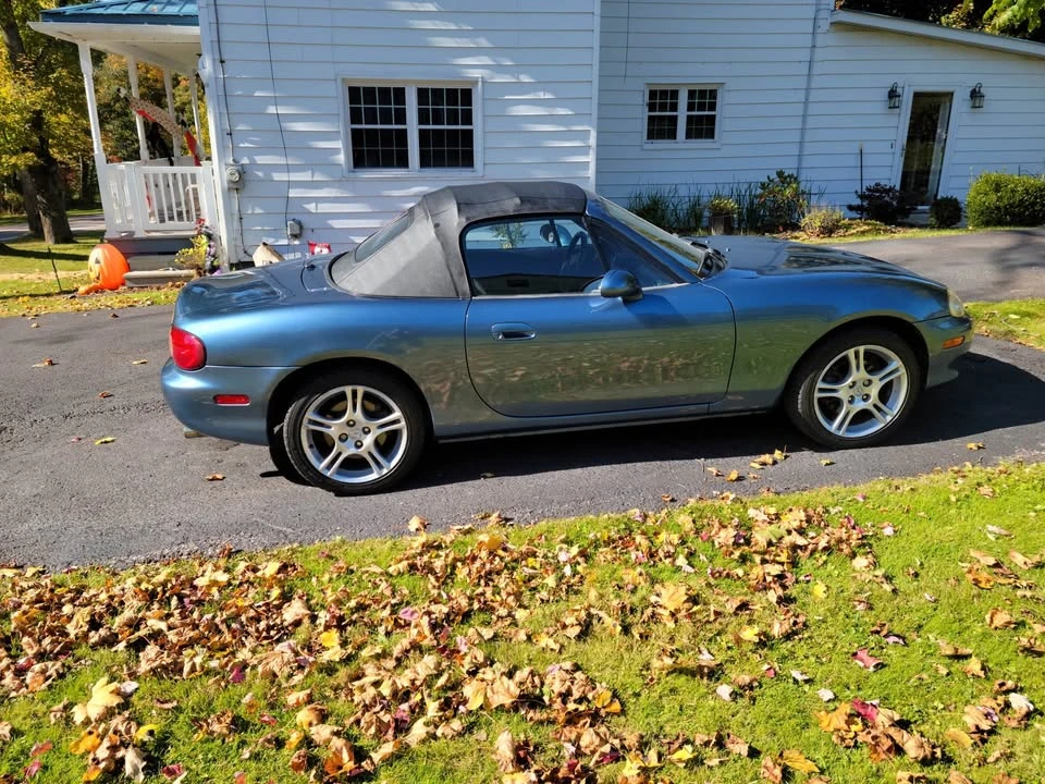 2005 Mazda NB MX-5 Miata - Image 3 of 3