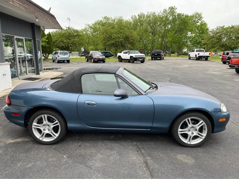2005 Mazda NB MX-5 Miata - Image 4 of 20