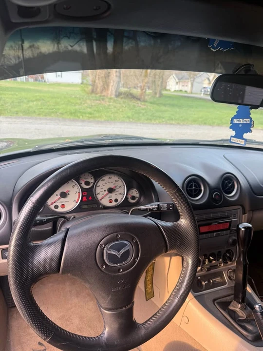 2005 Mazda NB MX-5 Miata - Image 9 of 11