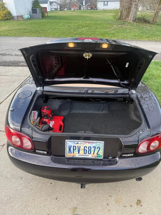 2005 Mazda NB MX-5 Miata - Image 10 of 11