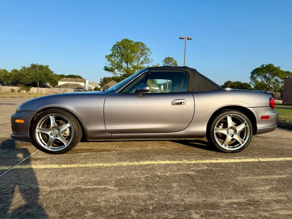 2005 Mazda NB Mazdaspeed MX-5 Miata - Image 2 of 15
