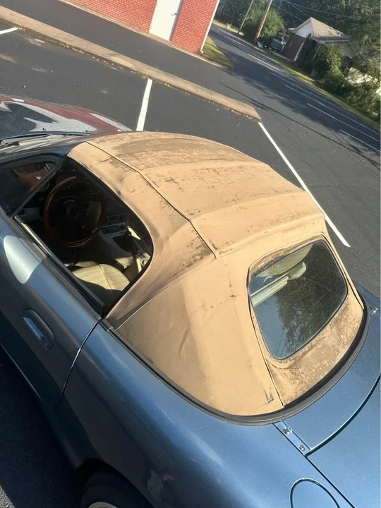 2005 Mazda NB MX-5 Miata - Image 10 of 12