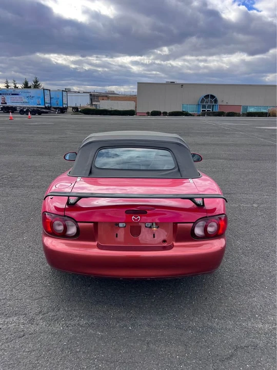 2005 Mazda NB MX-5 Miata - Image 6 of 18