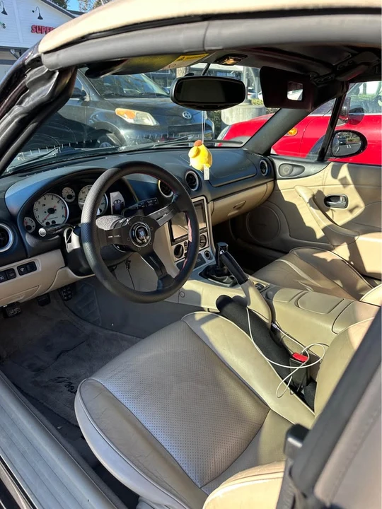 2005 Mazda NB MX-5 Miata - Image 5 of 8