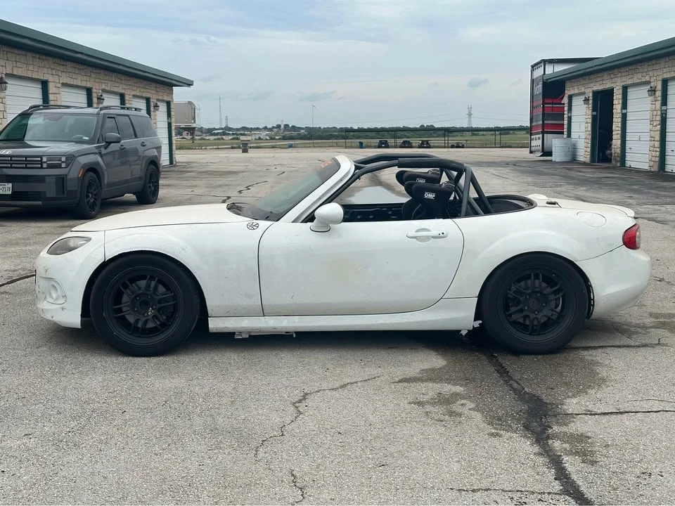 2005 Mazda NB MX-5 Miata - Image 3 of 17