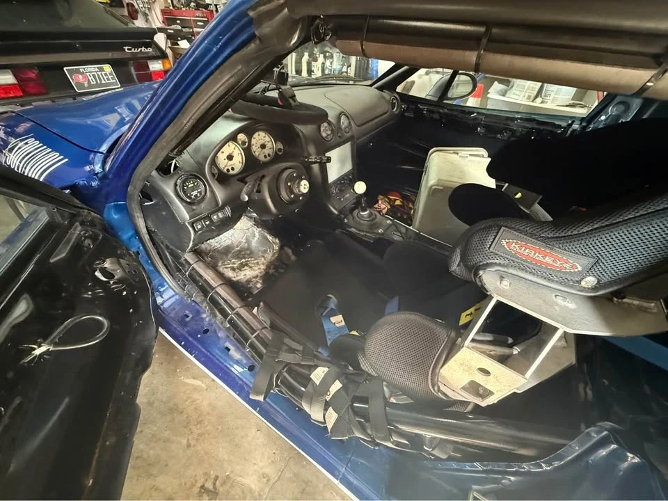 2005 Mazda NB MX-5 Miata - Image 5 of 9