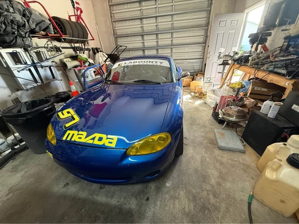 2005 Mazda NB MX-5 Miata - Image 4 of 9
