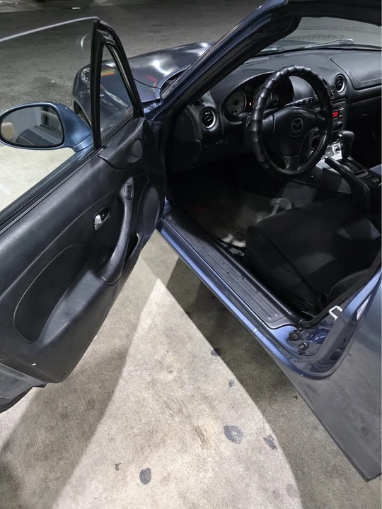 2005 Mazda NB MX-5 Miata - Image 11 of 15