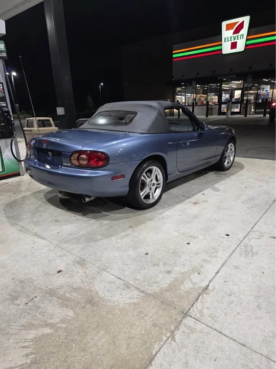 2005 Mazda NB MX-5 Miata - Image 3 of 15