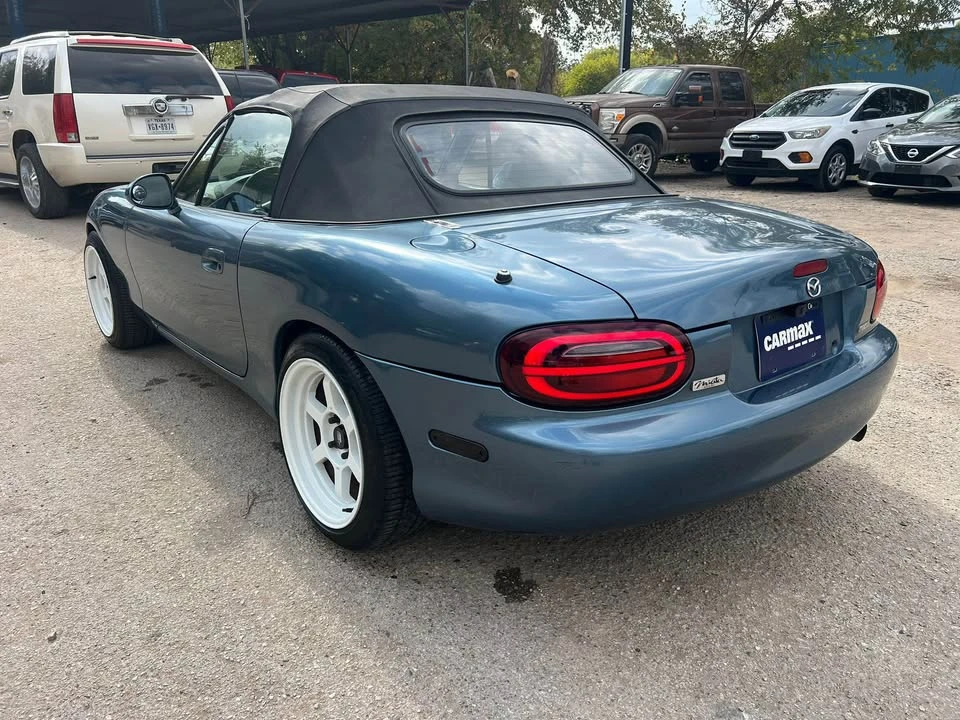2005 Mazda NB MX-5 Miata - Image 5 of 10