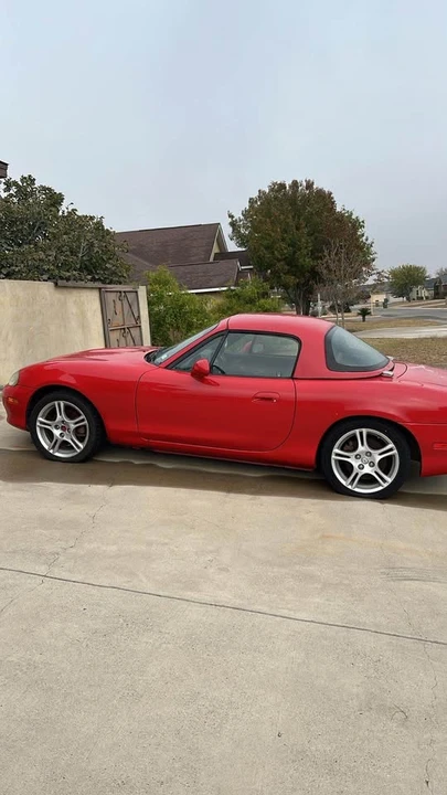 2005 Mazda NB MX-5 Miata - Image 10 of 13