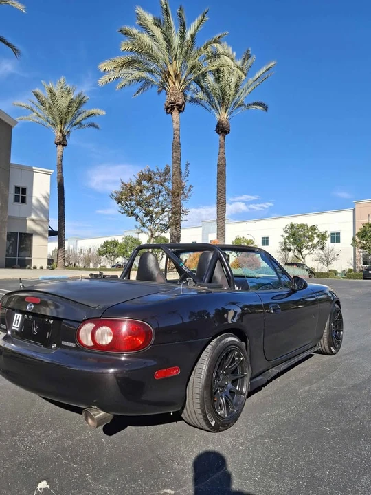2005 Mazda NB MX-5 Miata - Image 2 of 11