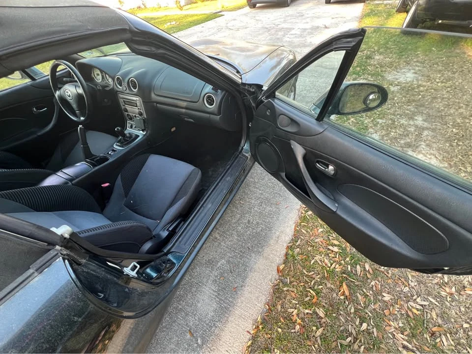 2005 Mazda NB MX-5 Miata - Image 6 of 8