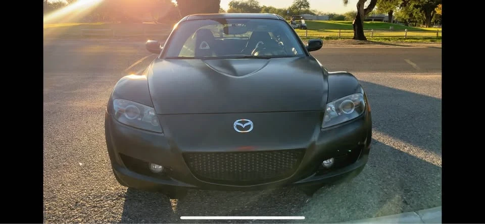 2005 Mazda RX-8 1st Gen - Image 2 of 3