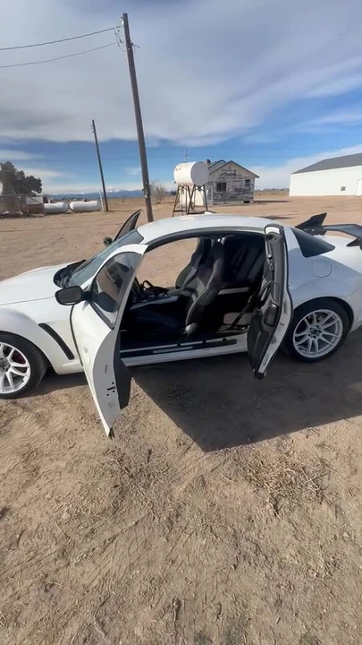 2005 Mazda RX-8 1st Gen - Image 2 of 2