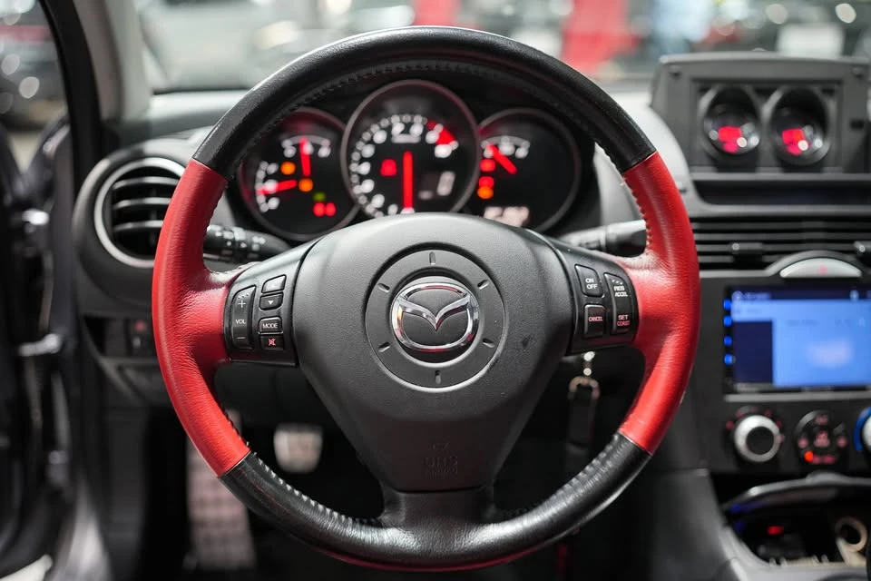 2005 Mazda RX-8 1st Gen - Image 13 of 20