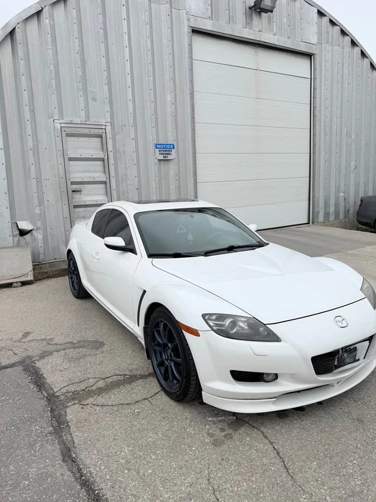 2005 Mazda RX-8 1st Gen - Image 2 of 3