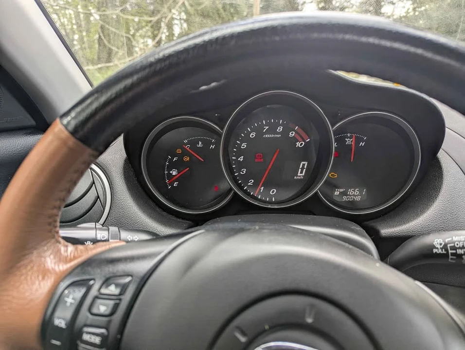 2005 Mazda RX-8 1st Gen - Image 9 of 12