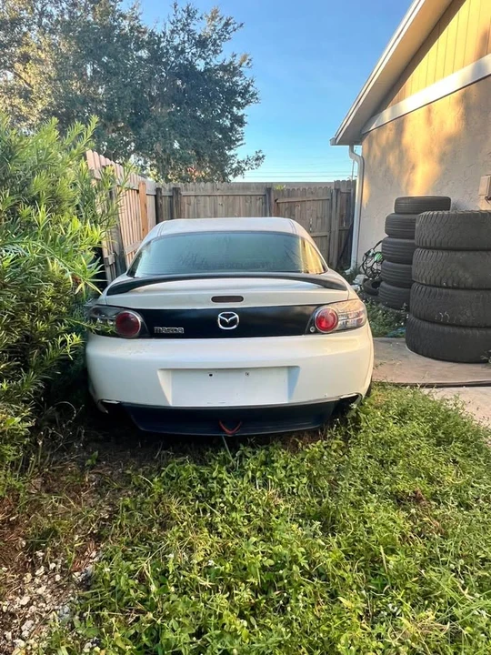 2005 Mazda RX-8 1st Gen - Image 9 of 10